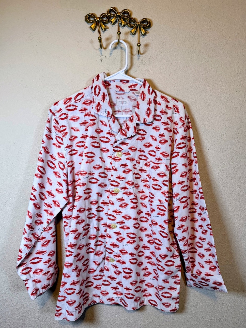 J. Crew White Pajama Top with Red Lip Print & Brand Name. Size S